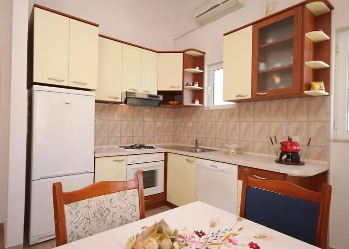 아파트 With A Parking Space Hvar - 4004