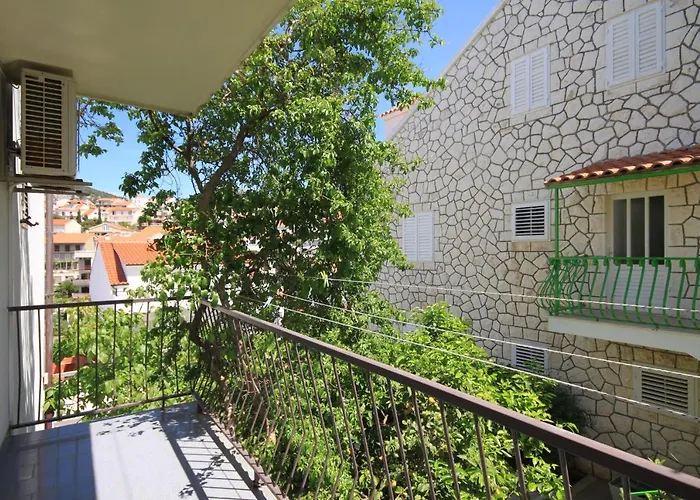 With A Parking Space Hvar - 4004 아파트 *